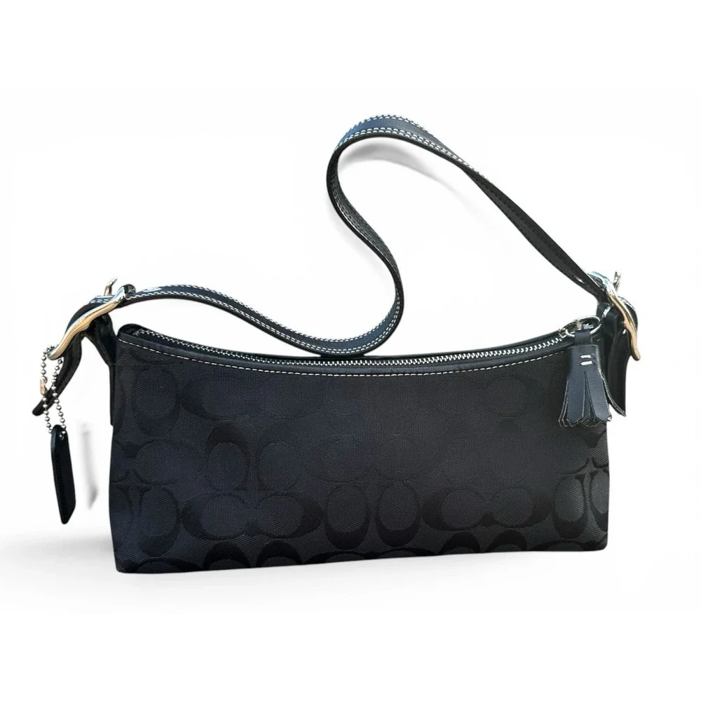 Coach Vintage Y2K 8K01 Hamptons Signature Soft East West Demi Baguette Black